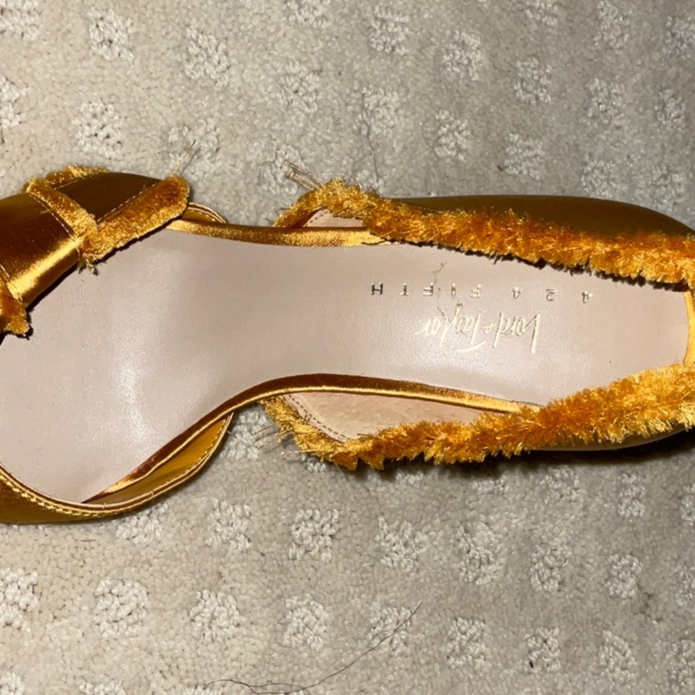 Lord & Taylor - Picture 9 of 10